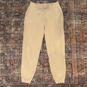 Lululemon Beige Jogger sweatpants women’s size 6